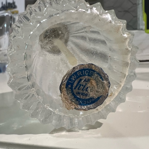 Vintage Perfume Bottle - Picture 2 of 2